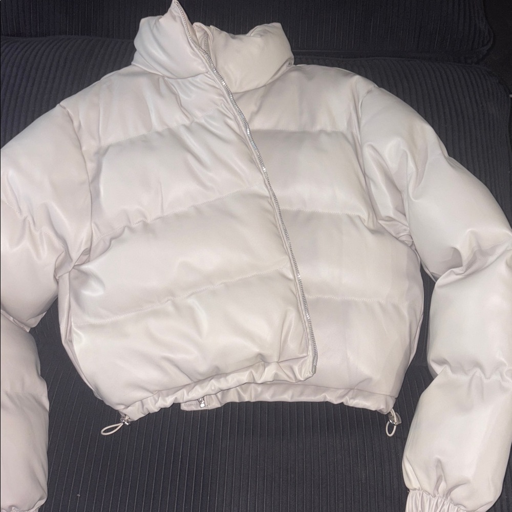 Puffer Jacket - Picture 3 of 4